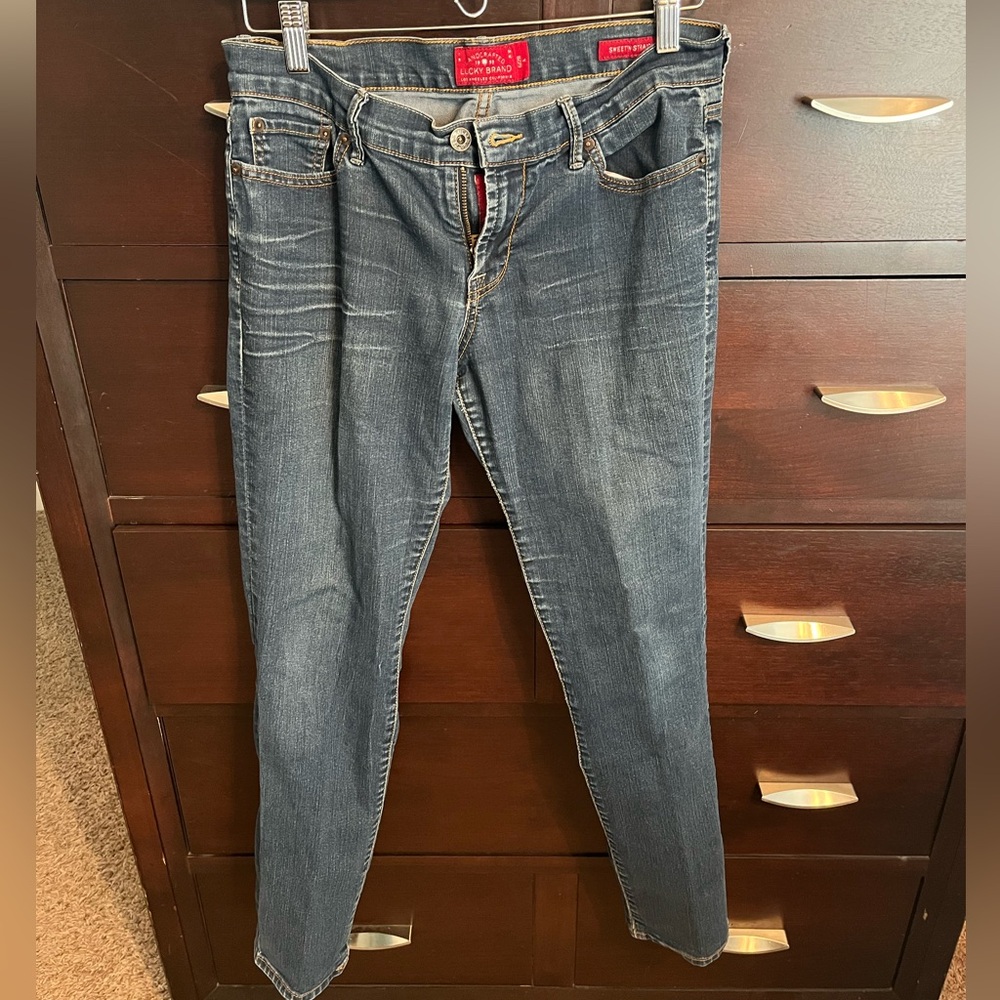 Lucky Brand Sweet’N straight style jeans size 6/28 ankle